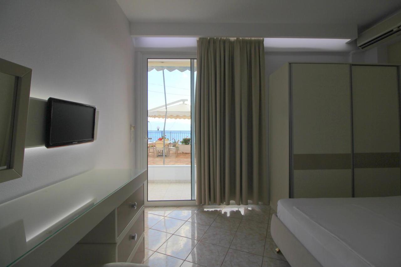 Murati Suites Sarande Bagian luar foto