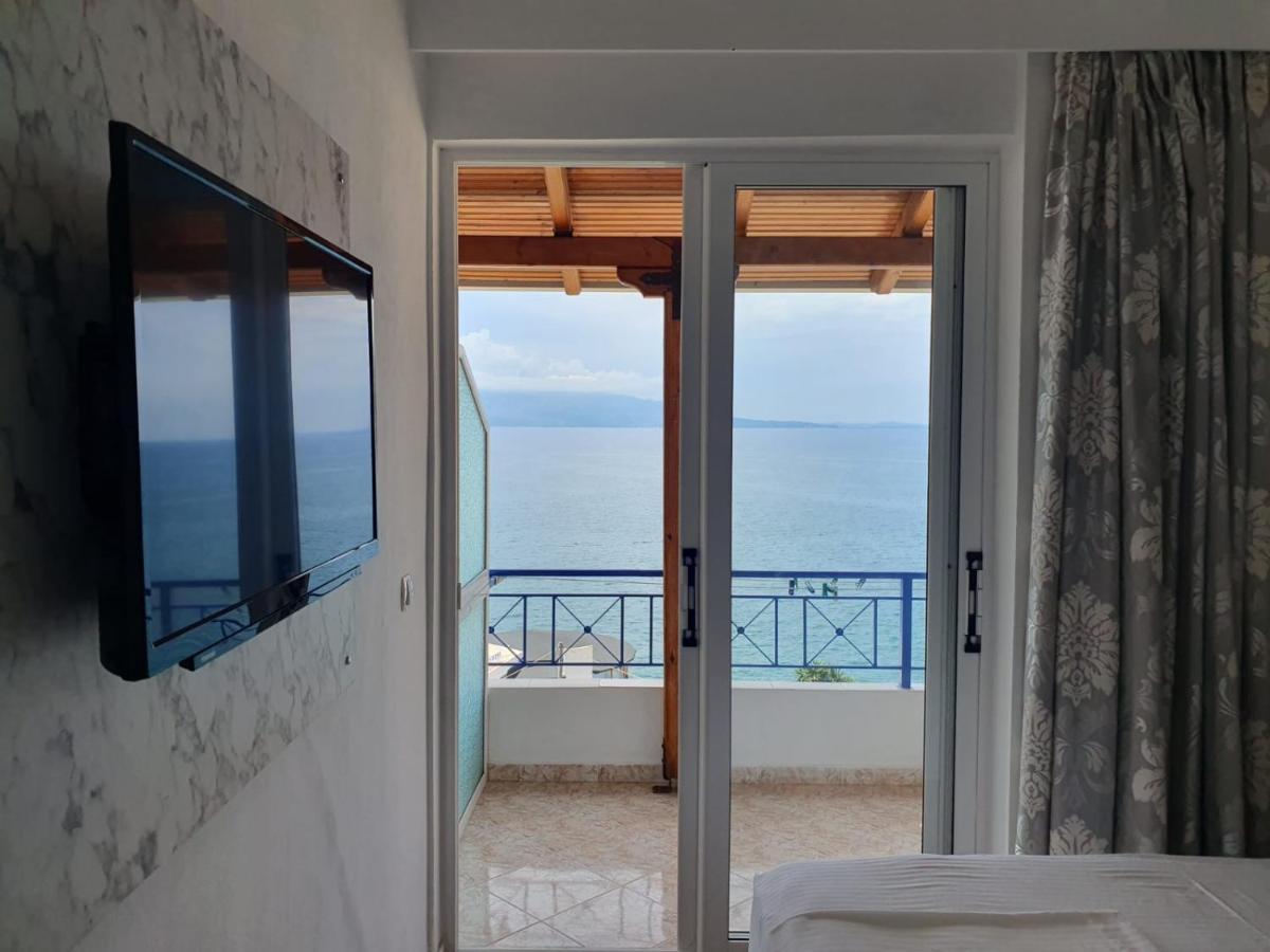 Murati Suites Sarande Bagian luar foto