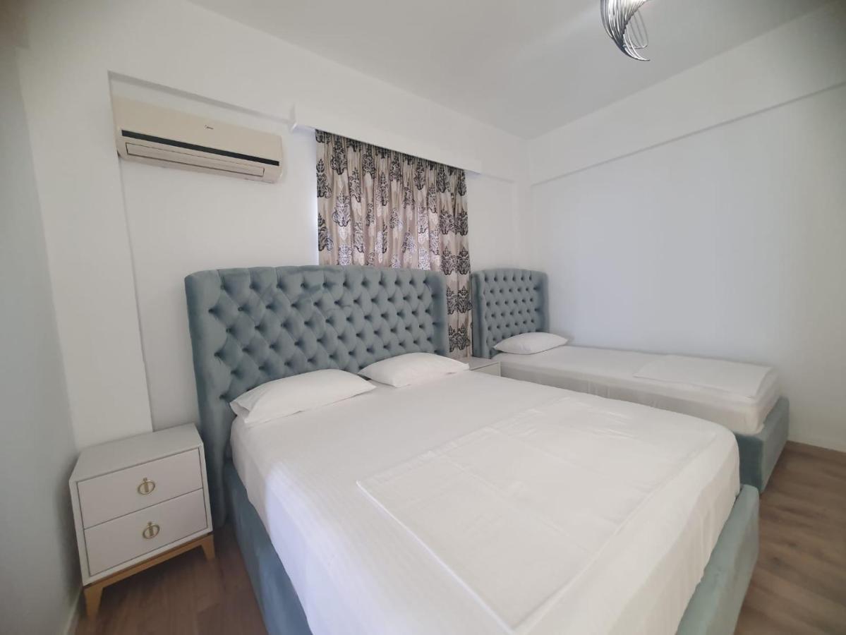 Murati Suites Sarande Bagian luar foto