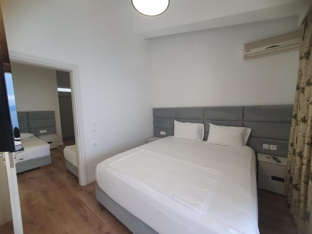 Murati Suites Sarande Bagian luar foto